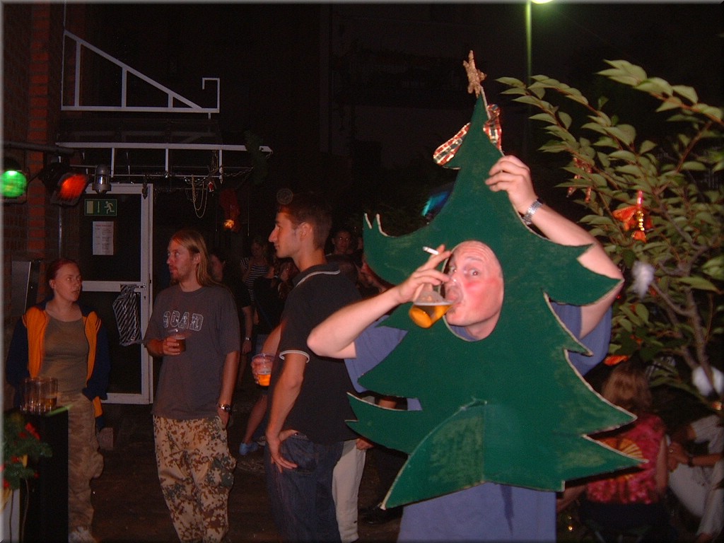 2_weihnachten_im_August_2003_133.JPG