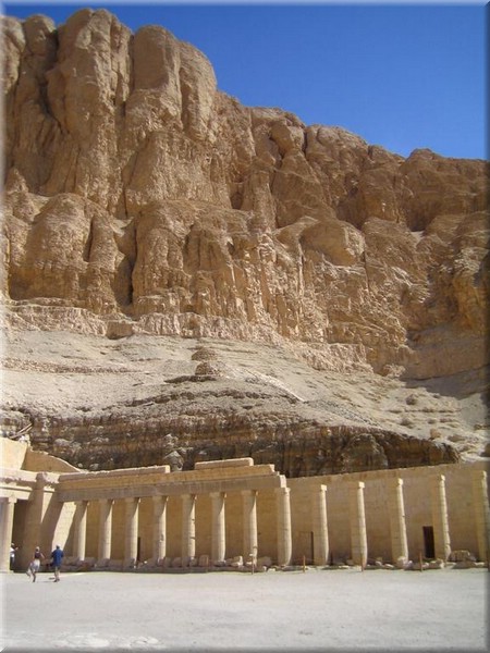 089Aegypten2007HatschepsutTempel.JPG