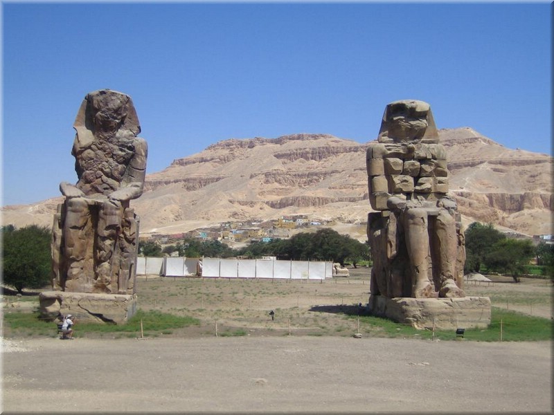 109Aegypten2007MemnonKolosse.JPG