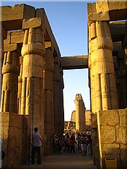 256Aegypten2007LuxorTempel.JPG