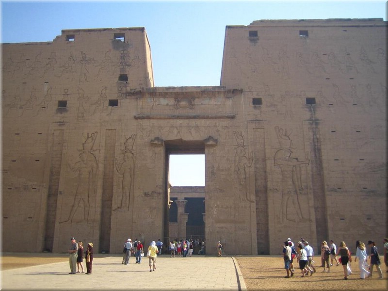 354Aegypten2007EdfuTempel.JPG