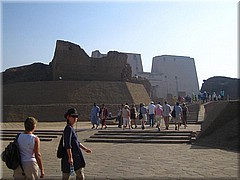 353Aegypten2007EdfuTempel.JPG