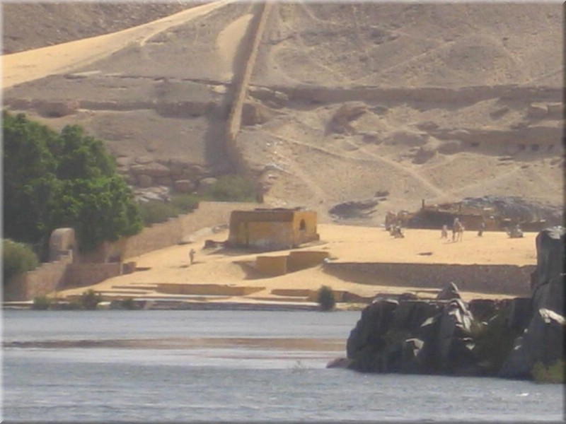 521Aegypten2007GrabAgaKhan.JPG