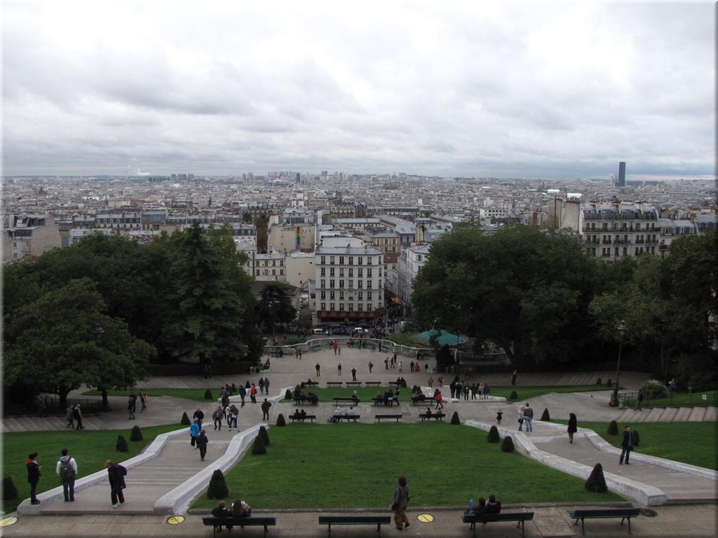 2_Paris_2012_154MontmartreSacreCoeur.JPG