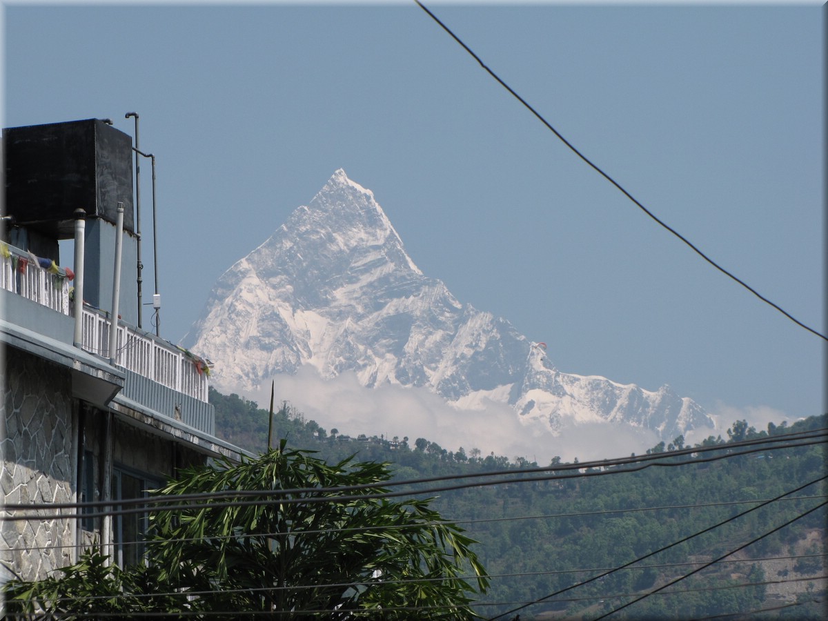 2013_04_27_Pokhara_World_Peace_Pagoda_Devis_Fall0419.JPG