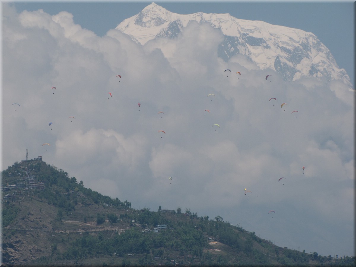2013_04_27_Pokhara_World_Peace_Pagoda_Devis_Fall0447.JPG