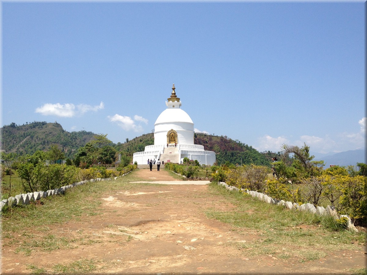 2013_04_27_Pokhara_World_Peace_Pagoda_Devis_Fall1007.JPG