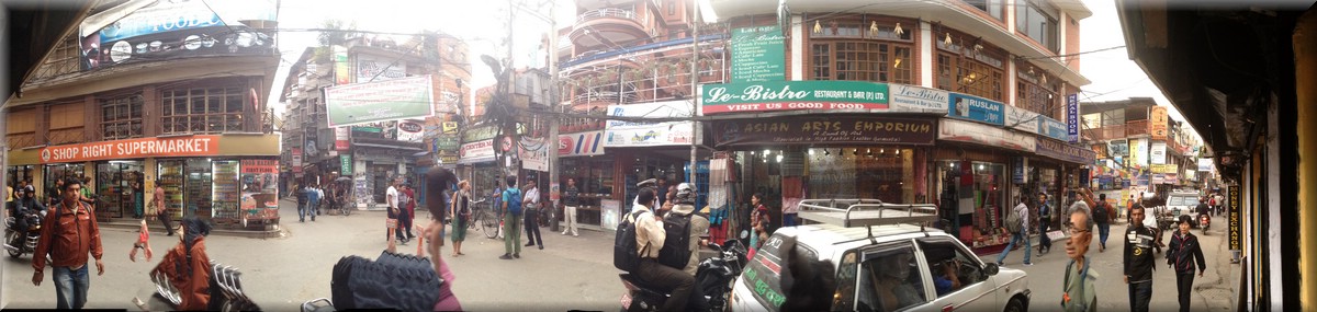 2013_04_29_Bhaktapur1051_Kathmandu_Thamel.JPG