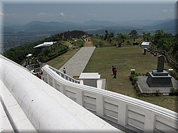 2013_04_27_Pokhara_World_Peace_Pagoda_Devis_Fall0442.JPG