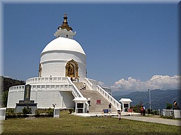 2013_04_27_Pokhara_World_Peace_Pagoda_Devis_Fall1011.JPG