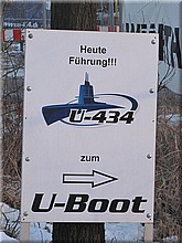 zum u-Boot sei erwähnt: das muss man nicht gesehen haben. Es ist arschlangweiligohneendeundesstinktinnewiesauundesfelteinevernünftigeausschilderungsowieeinevernünftigeanbindung.