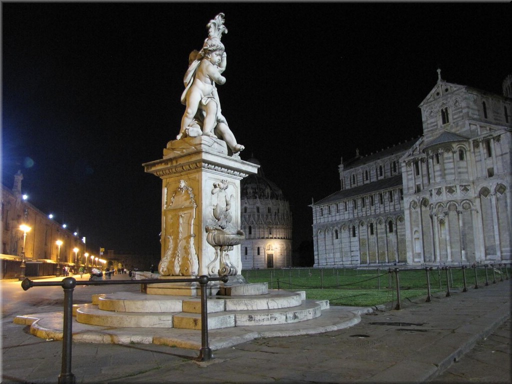 03_Pisa_by_night_ (29).JPG