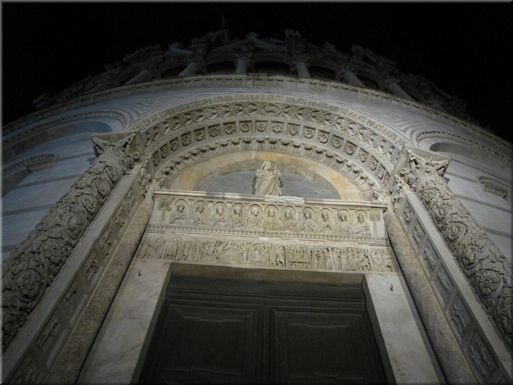 03_Pisa_by_night_ (66).JPG