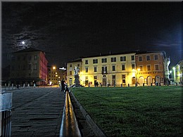 03_Pisa_by_night_ (38).JPG