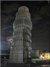 03_Pisa_by_night_ (42).JPG