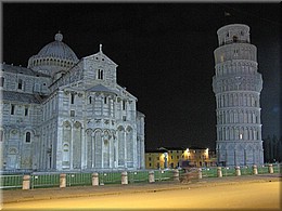 03_Pisa_by_night_ (6).JPG