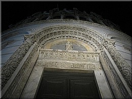 03_Pisa_by_night_ (66).JPG