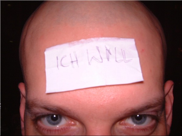 27 eigentlich bin ich total unschuldig aber bei wortspielen is tman machtlos.jpg