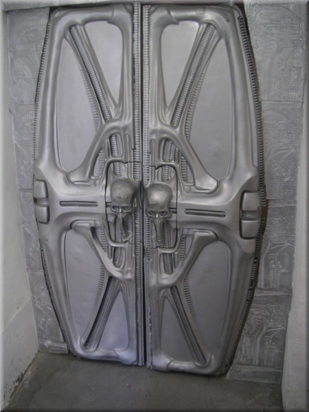 Museum 056GigerSchweizGreyerz.jpg