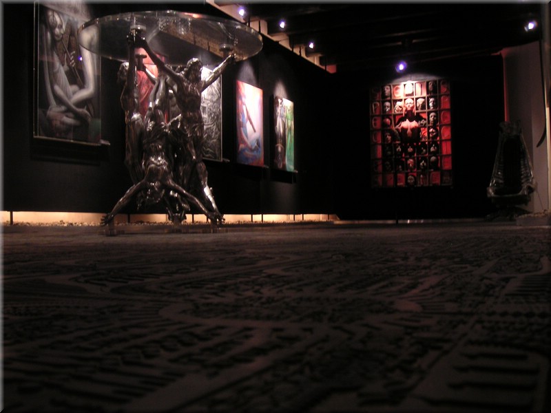 Museum 089GigerSchweizGreyerz.jpg