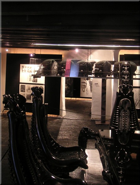 Museum 110GigerSchweizGreyerz.jpg
