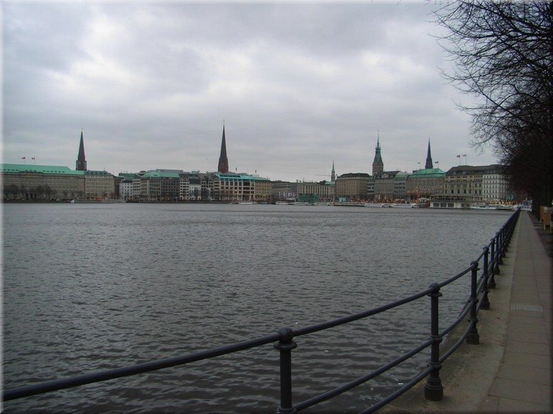 414_HH_an_der_Alster_Januar2008.JPG