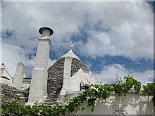 Italien_20012_231_Trulli_Alberobello.JPG