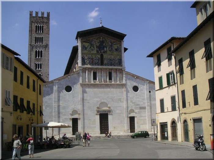 11Lucca061.JPG