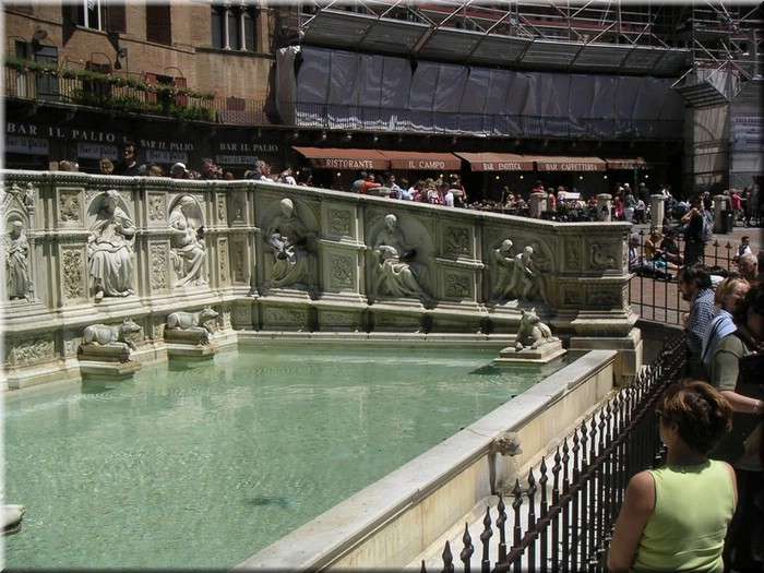 17Siena035.JPG
