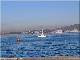 0242 Fruehstueck im Hafen von Toulon.JPG