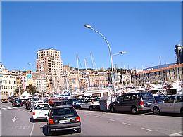 0410 von San Remo ueber Savona nach Genua hier simma in Savona ne.JPG