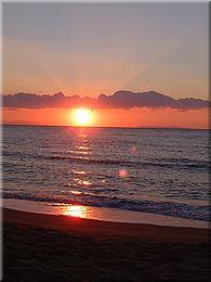 0863 Sonnenuntergang vor Populonia im Golfo di Baratti.JPG