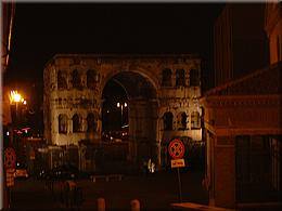 1757 Rom Vatikanstadt Plazza Venezia und Coloseum by night.jpg